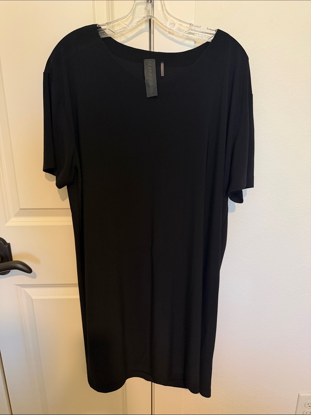 Norma Kamali Black Midi Short Sleeve Shift Dress